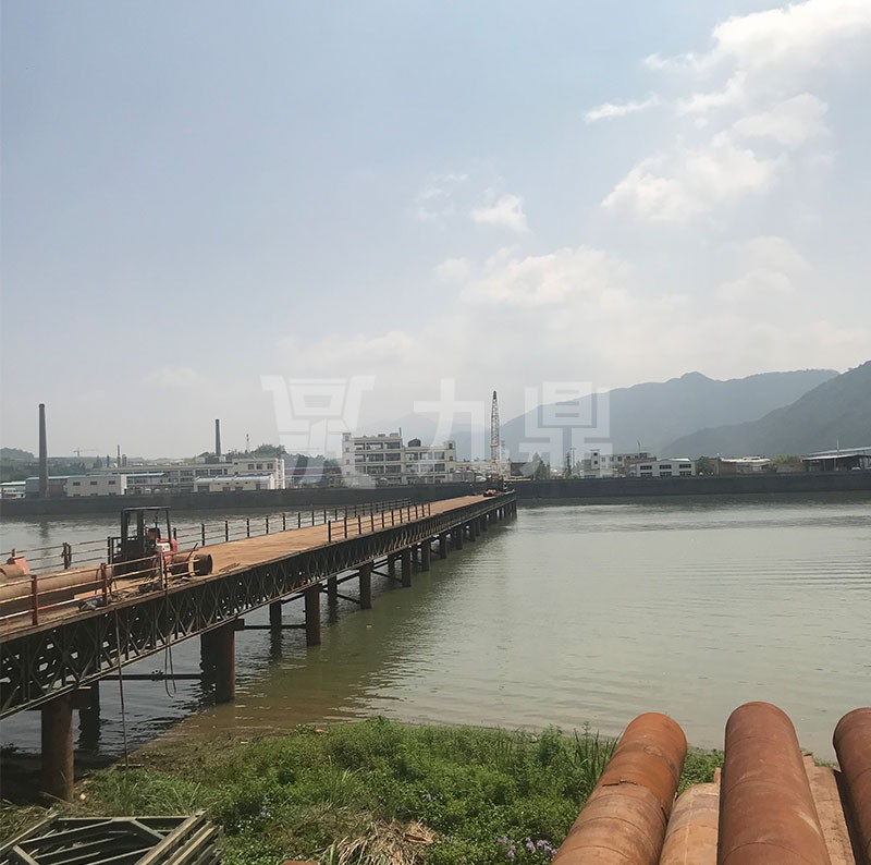 鋼平臺(tái) 鋼平臺(tái)